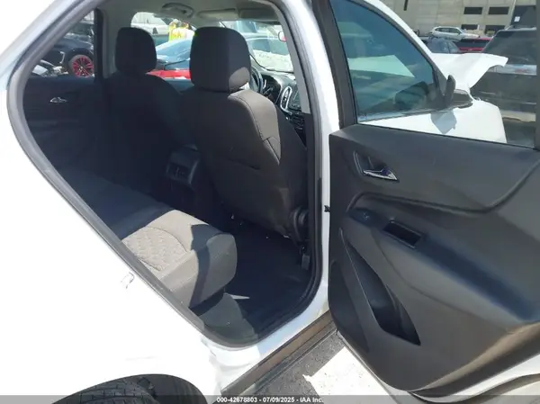 2GNAXSEV7J6253686 2018 CHEVROLET EQUINOX - Image 8