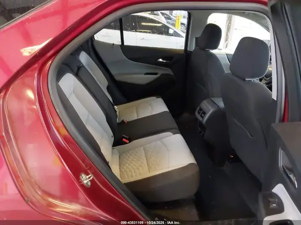 2GNAXSEV7J6261920 2018 CHEVROLET EQUINOX - Image 8