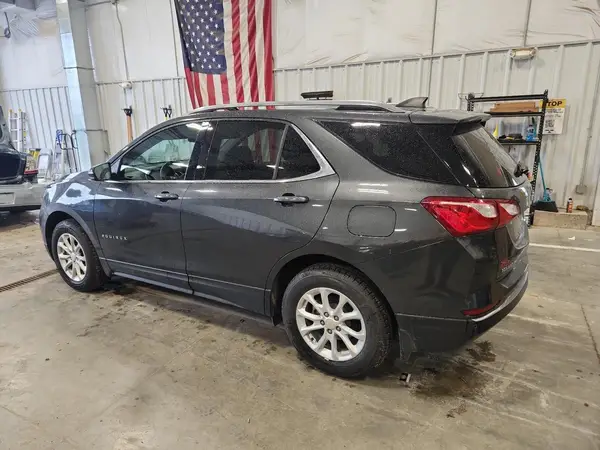 2GNAXSEV7J6262596 2018 CHEVROLET EQUINOX - Image 2