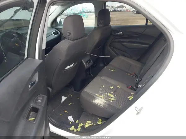 2GNAXSEV7J6279897 2018 CHEVROLET EQUINOX - Image 8