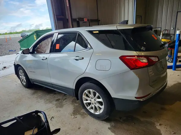 2GNAXSEV7J6311666 2018 CHEVROLET EQUINOX - Image 2