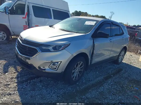 2GNAXSEV7K6186623 2019 CHEVROLET EQUINOX - Image 2