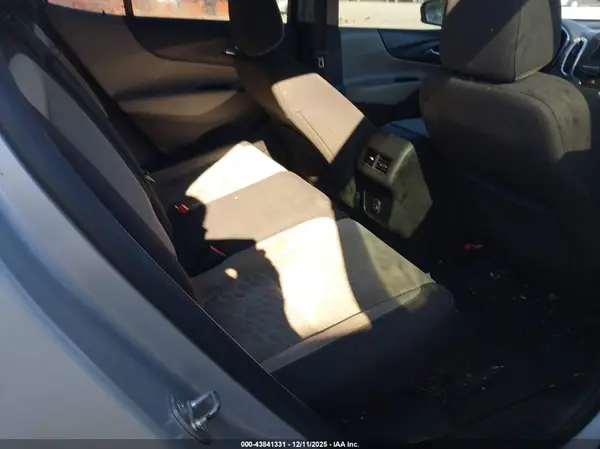 2GNAXSEV7K6186623 2019 CHEVROLET EQUINOX - Image 8