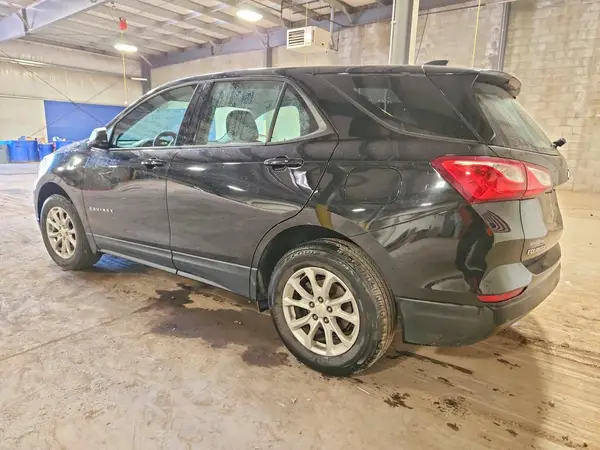 2GNAXSEV7K6233097 2019 CHEVROLET EQUINOX - Image 2
