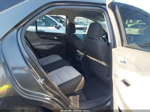 2GNAXSEV7K6280856 2019 CHEVROLET EQUINOX - Image 8