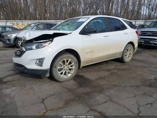 2GNAXSEV7L6138427 2020 CHEVROLET EQUINOX - Image 2