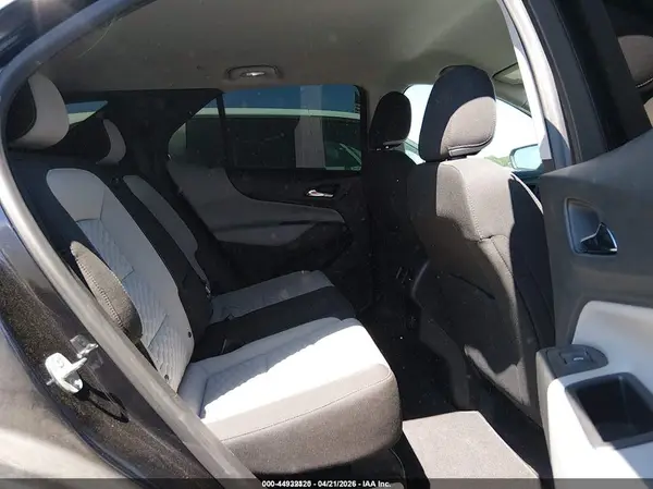 2GNAXSEV7M6101623 2021 CHEVROLET EQUINOX - Image 8