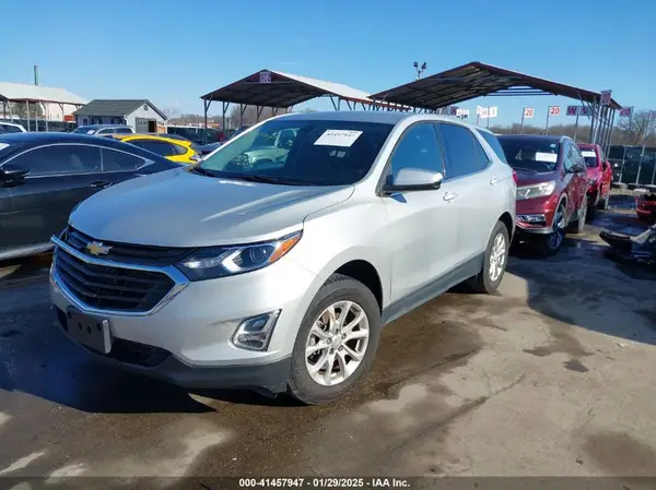 2GNAXSEV8J6121939 2018 CHEVROLET EQUINOX - Image 2