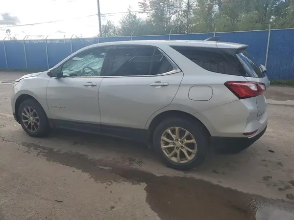 2GNAXSEV8J6192087 2018 CHEVROLET EQUINOX - Image 2