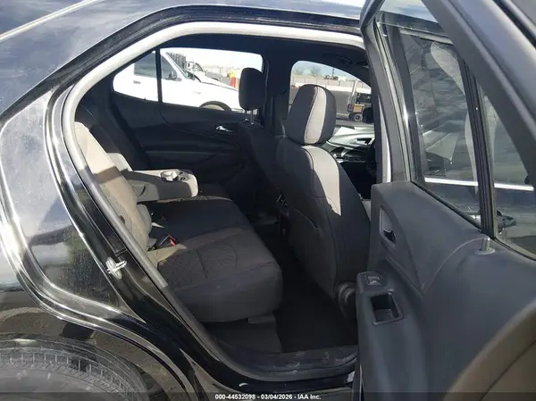 2GNAXSEV8J6200401 2018 CHEVROLET EQUINOX - Image 8