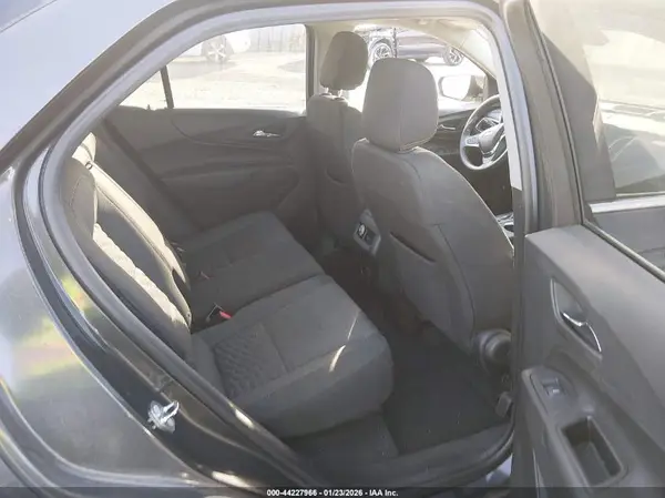 2GNAXSEV8J6211530 2018 CHEVROLET EQUINOX - Image 8