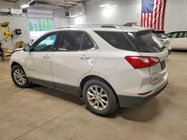 2GNAXSEV8J6227145 2018 CHEVROLET EQUINOX - Image 2