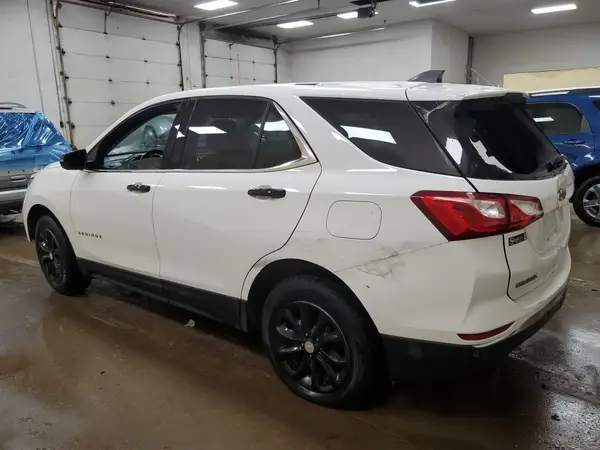 2GNAXSEV8J6254104 2018 CHEVROLET EQUINOX - Image 2