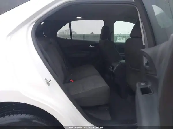 2GNAXSEV8J6267404 2018 CHEVROLET EQUINOX - Image 8