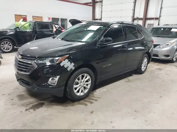2GNAXSEV8J6283683 2018 CHEVROLET EQUINOX - Image 2