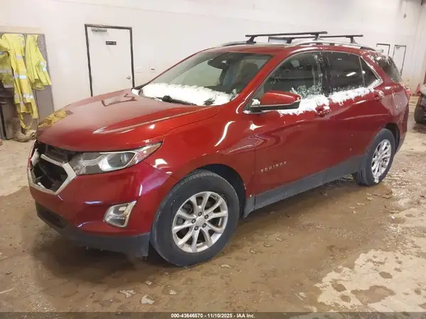 2GNAXSEV8J6299205 2018 CHEVROLET EQUINOX - Image 2