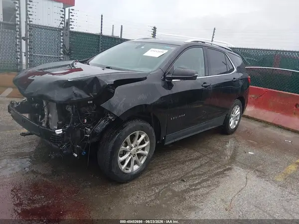2GNAXSEV8J6312812 2018 CHEVROLET EQUINOX - Image 2