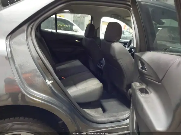 2GNAXSEV8J6322207 2018 CHEVROLET EQUINOX - Image 8