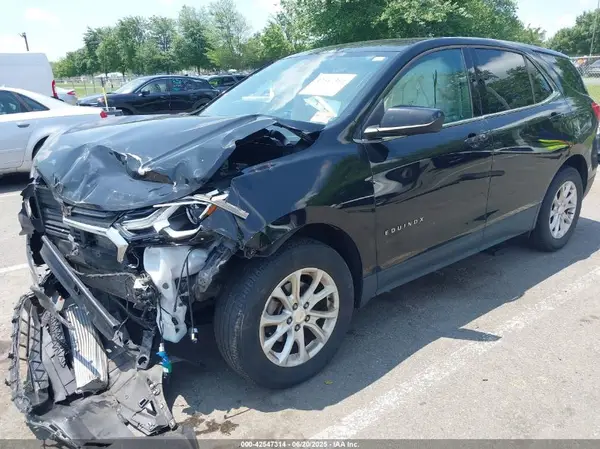 2GNAXSEV8J6327536 2018 CHEVROLET EQUINOX - Image 2
