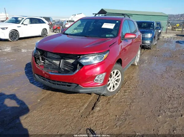 2GNAXSEV8J6332414 2018 CHEVROLET EQUINOX - Image 2