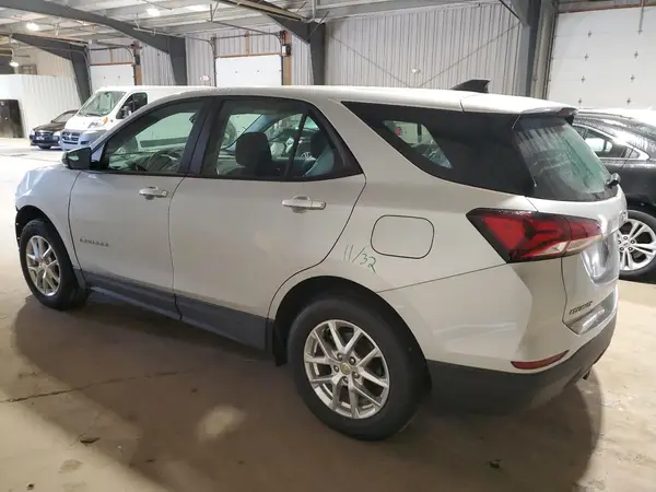 2GNAXSEV8N6100594 2022 CHEVROLET EQUINOX - Image 2