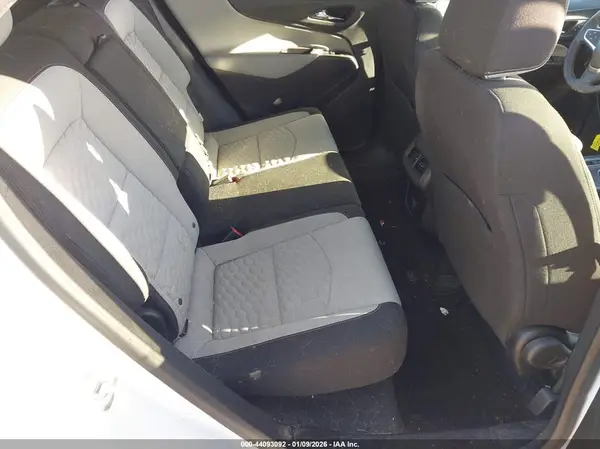 2GNAXSEV9J6112618 2018 CHEVROLET EQUINOX - Image 8