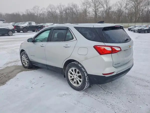 2GNAXSEV9J6115843 2018 CHEVROLET EQUINOX - Image 2