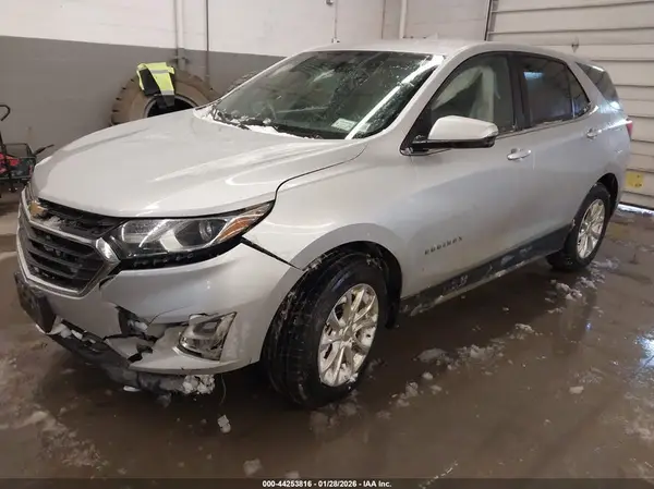 2GNAXSEV9J6125675 2018 CHEVROLET EQUINOX - Image 2
