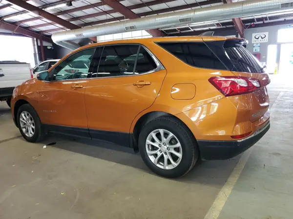 2GNAXSEV9J6137955 2018 CHEVROLET EQUINOX - Image 2