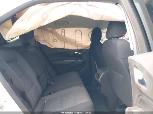2GNAXSEV9J6163598 2018 CHEVROLET EQUINOX - Image 8