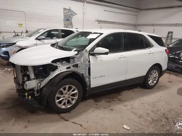 2GNAXSEV9J6186038 2018 CHEVROLET EQUINOX - Image 2