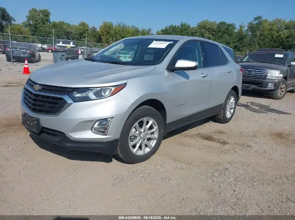 2GNAXSEV9J6209804 2018 CHEVROLET EQUINOX - Image 2