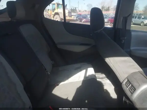 2GNAXSEV9J6221919 2018 CHEVROLET EQUINOX - Image 8
