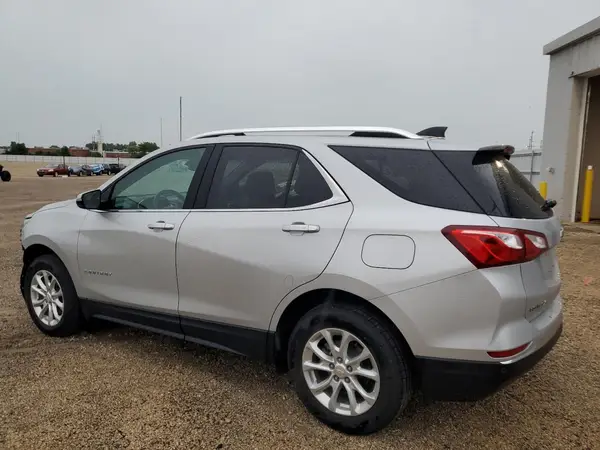2GNAXSEV9J6247534 2018 CHEVROLET EQUINOX - Image 2