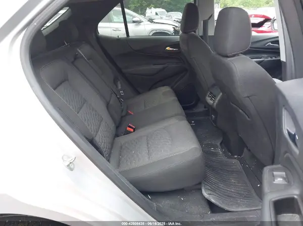 2GNAXSEV9J6248800 2018 CHEVROLET EQUINOX - Image 8