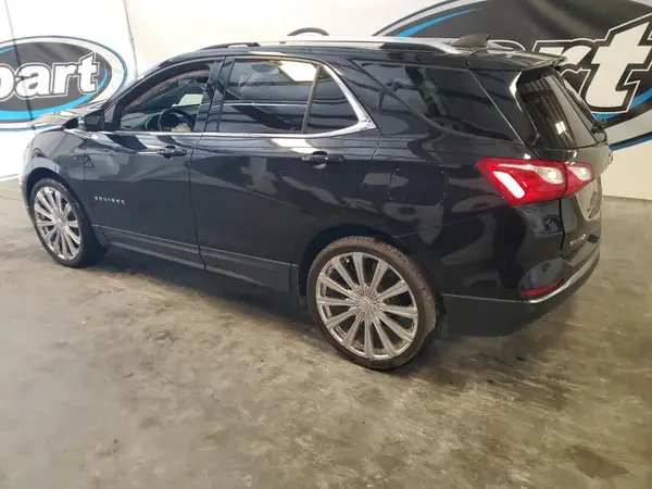 2GNAXSEV9J6250109 2018 CHEVROLET EQUINOX - Image 2