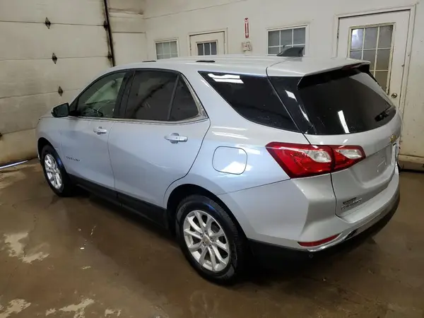 2GNAXSEV9J6261577 2018 CHEVROLET EQUINOX - Image 2