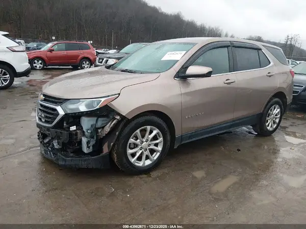 2GNAXSEV9J6272143 2018 CHEVROLET EQUINOX - Image 2
