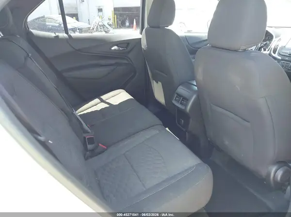 2GNAXSEV9J6305044 2018 CHEVROLET EQUINOX - Image 8