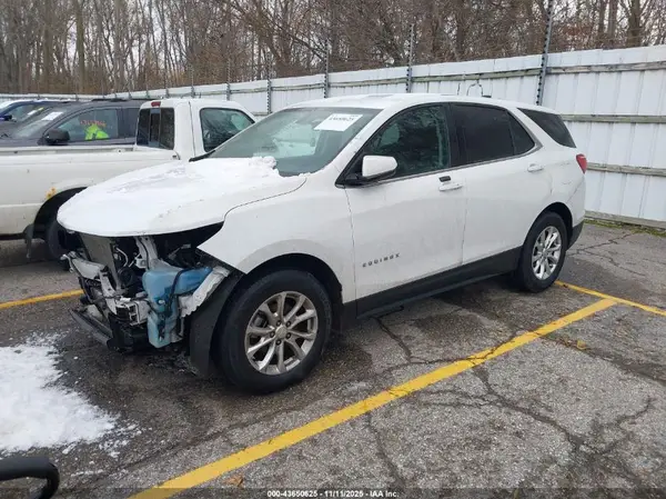 2GNAXSEV9J6307229 2018 CHEVROLET EQUINOX - Image 2