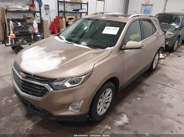 2GNAXSEV9J6321809 2018 CHEVROLET EQUINOX - Image 2