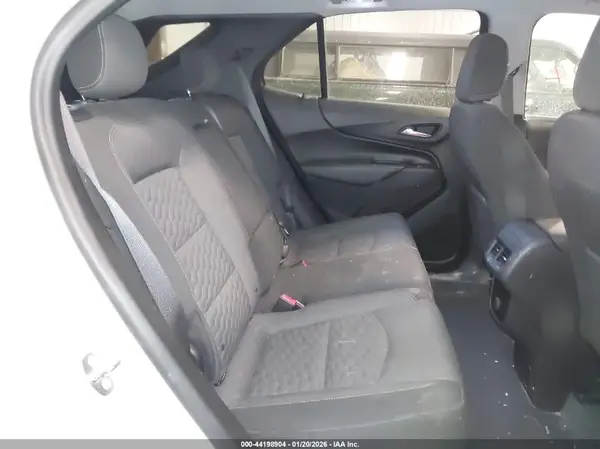 2GNAXSEV9J6333877 2018 CHEVROLET EQUINOX - Image 8