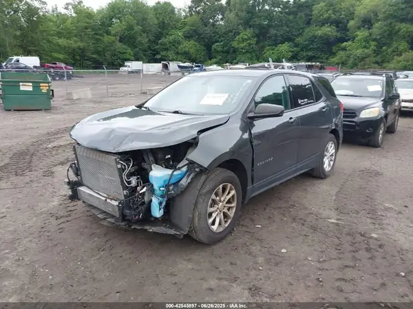 2GNAXSEV9K6199129 2019 CHEVROLET EQUINOX - Image 2