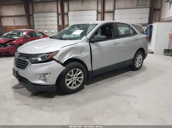2GNAXSEV9K6204667 2019 CHEVROLET EQUINOX - Image 2