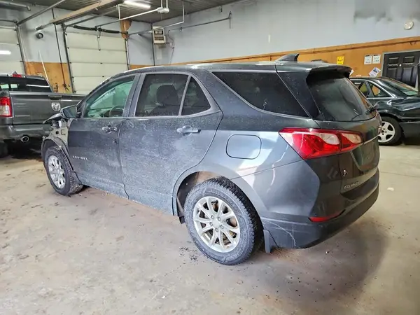 2GNAXSEV9L6264644 2020 CHEVROLET EQUINOX - Image 2