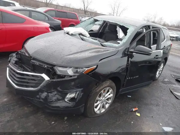 2GNAXSEVXJ6106603 2018 CHEVROLET EQUINOX - Image 2