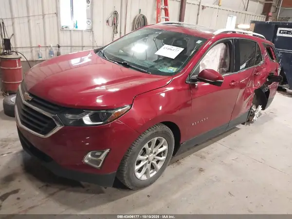 2GNAXSEVXJ6112062 2018 CHEVROLET EQUINOX - Image 2