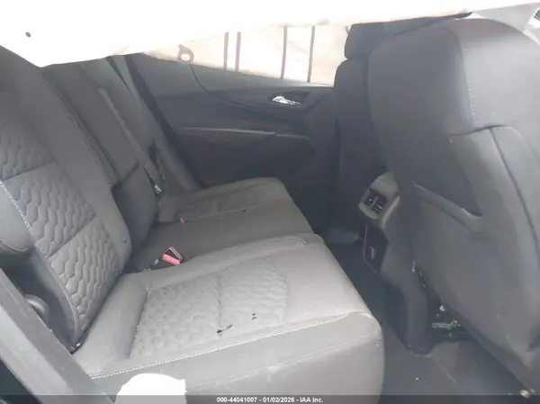 2GNAXSEVXJ6143215 2018 CHEVROLET EQUINOX - Image 8