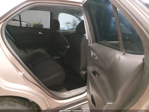 2GNAXSEVXJ6180913 2018 CHEVROLET EQUINOX - Image 8
