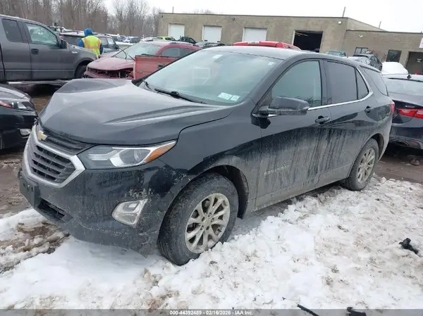 2GNAXSEVXJ6228796 2018 CHEVROLET EQUINOX - Image 2